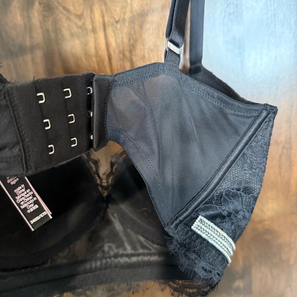 NWOT Victoria's Secret Black Lace Bra with Adjustable Rhinestone Straps 34E 34DD - Picture 7 of 12